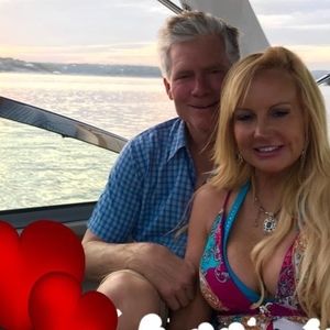 Meet your Posher, Posh